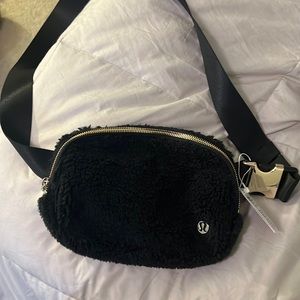 Fleece lululemon belt bag
